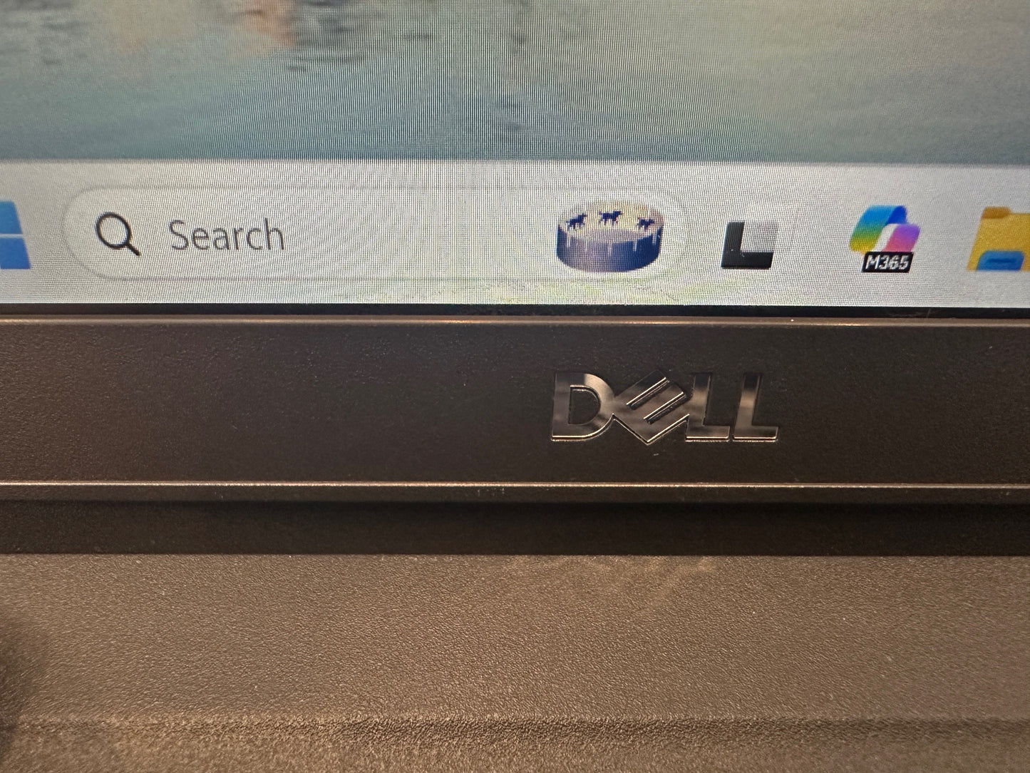 Dell Latitude 3420 14" FHD Laptop - Intel Core i7-1165G7/16GB RAM/512GB SSD/Windows 11