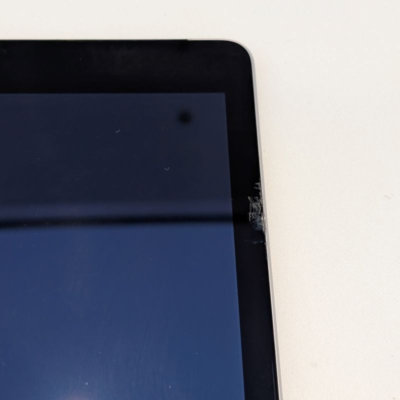 Apple iPad Air 2 A1567 - 9.7" Display/16GB Capacity/Wi Fi + Cellular
