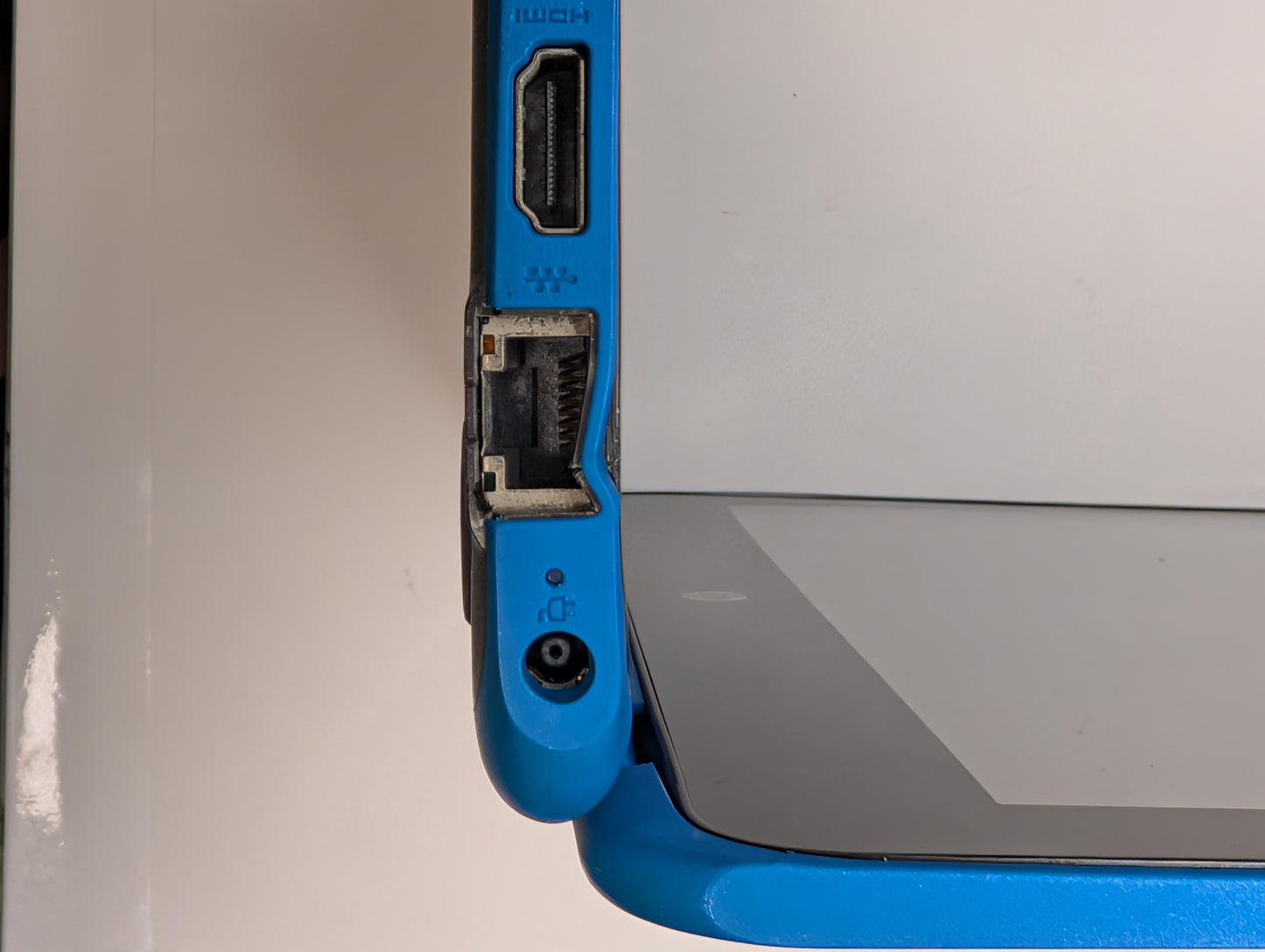 HP ProBook x360 11 G4 EE 11.6" HD 2-in-1 Touchscreen Laptop - Intel Core i5-8200Y/8GB RAM/256GB SSD/Windows 11