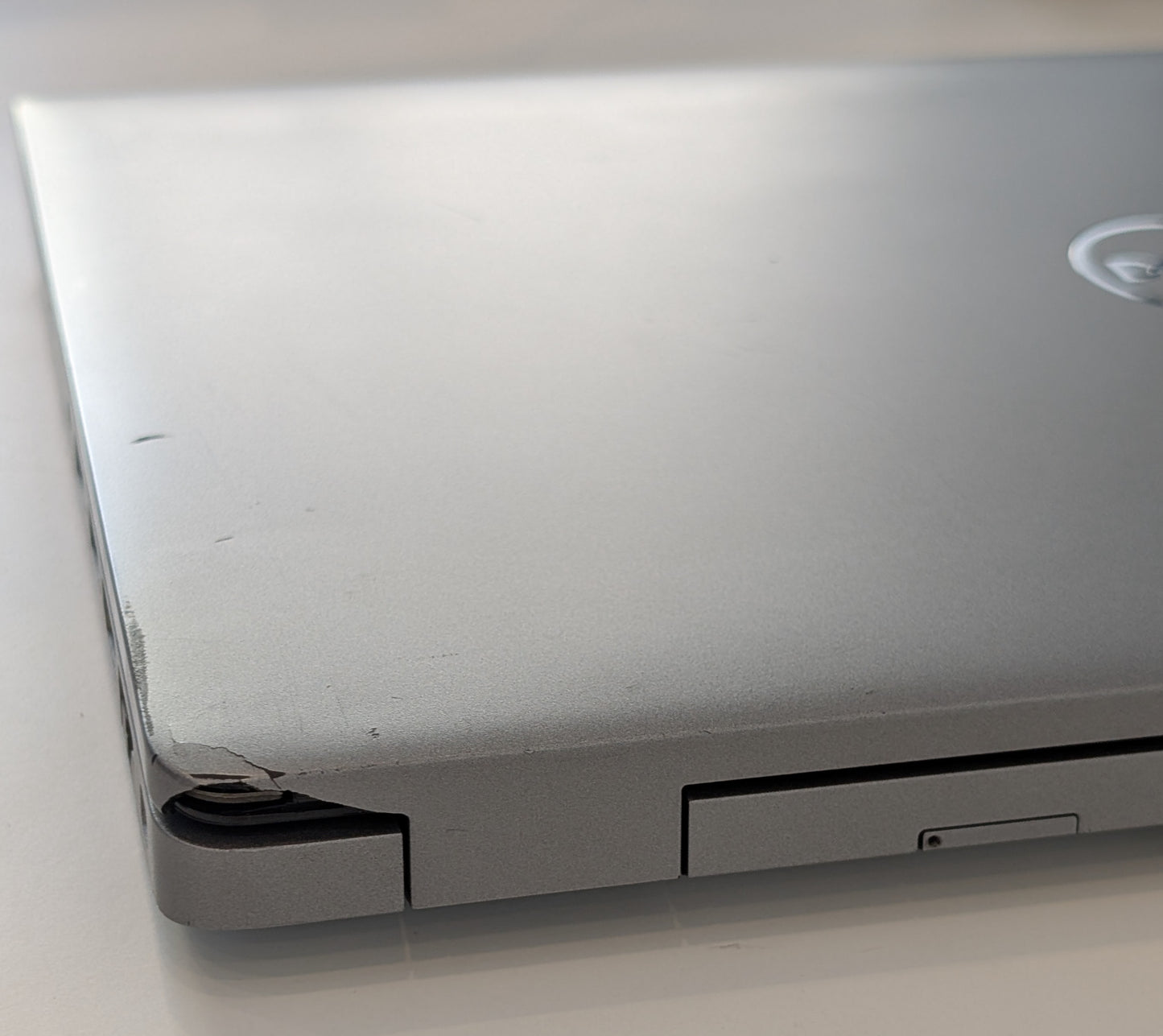 Dell Latitude 5430 14" FHD Touchscreen Laptop - Intel Core i5-1245U/16GB RAM/256GB SSD/Windows 11