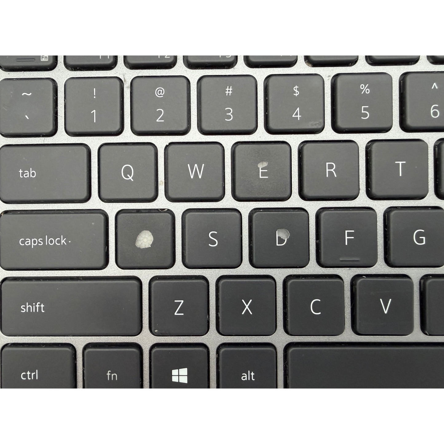 Dell Latitude 5320 13.3" FHD 2-in-1 Touchscreen Laptop - Intel Core i7-1185G7/32GB RAM/512GB SSD/Windows 11