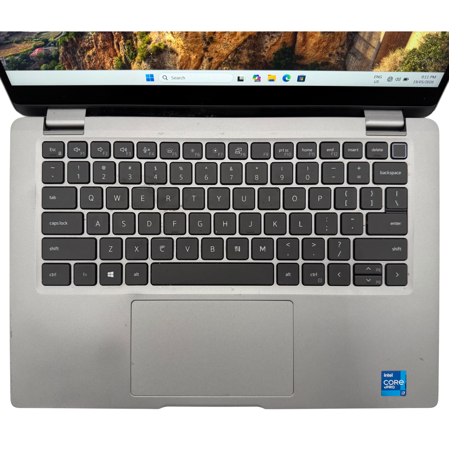 Dell Latitude 5320 13.3" FHD 2-in-1 Touchscreen Laptop - Intel Core i7-1185G7/16GB RAM/256GB SSD/Windows 11