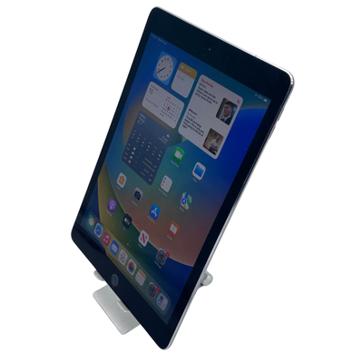 Apple iPad Pro A1674 9.7" Retina Display/256GB Capacity/Wi Fi + Cellular