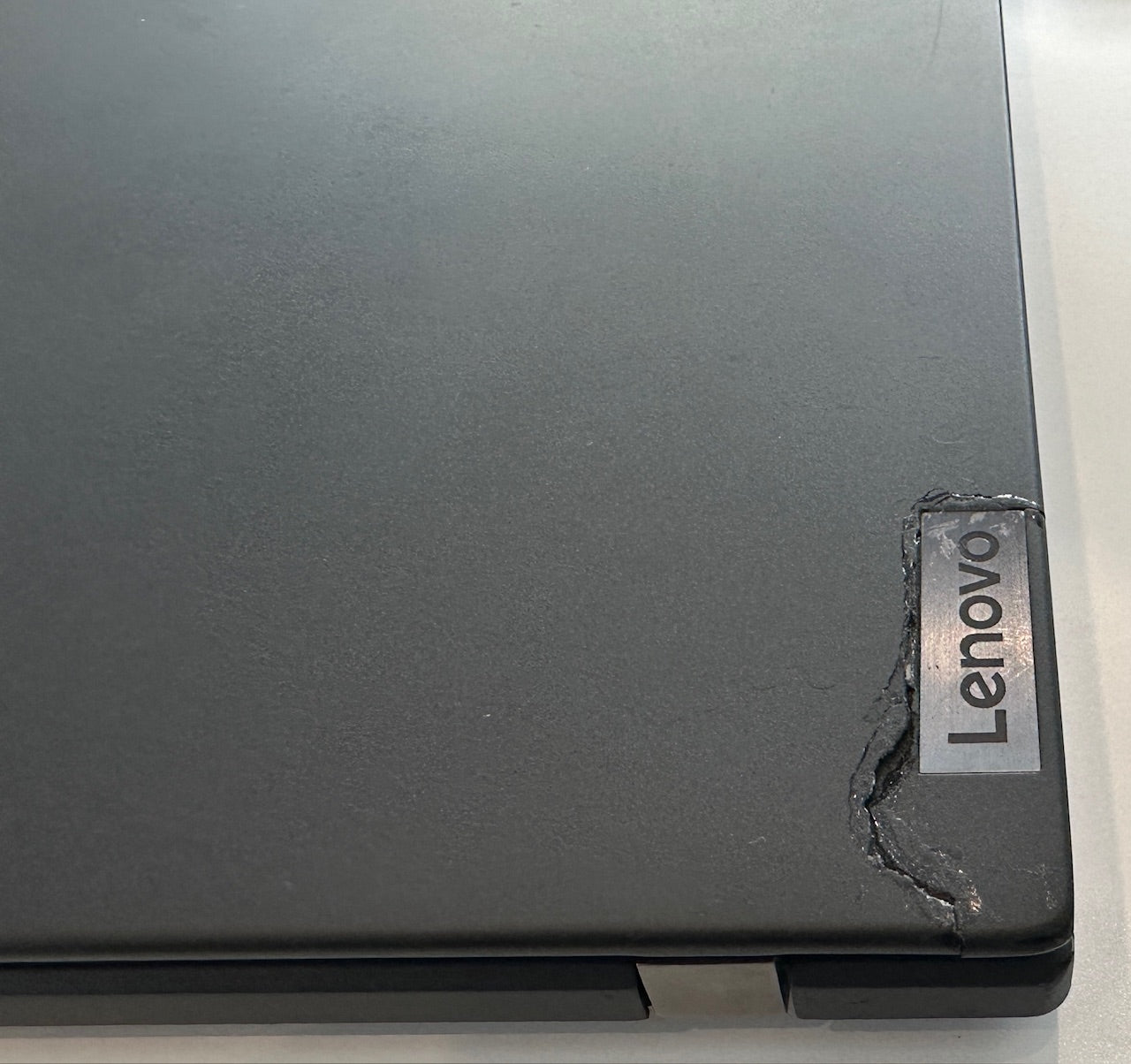 Lenovo ThinkPad T14s Gen2 14" FHD Touchscreen Laptop - Intel Core i5-1135G7/8GB RAM/256GB SSD/Windows 11