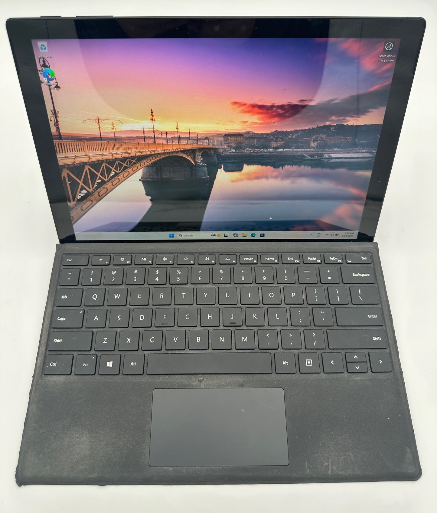 Microsoft Surface Pro 7 12.3" Tablet PC - Intel Core i5-1035G4/8GB RAM/256GB SSD/Windows 11