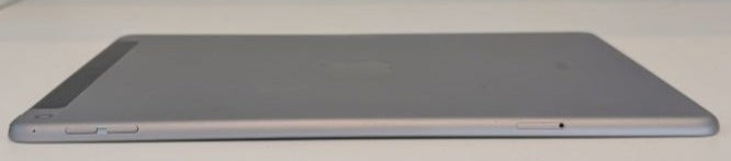 Apple iPad Air 2 A1567 - 9.7" Display/16GB Capacity/Wi Fi + Cellular
